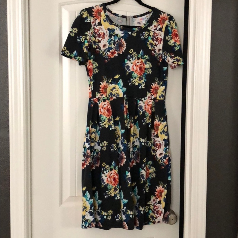 Lularoe Amelia dress